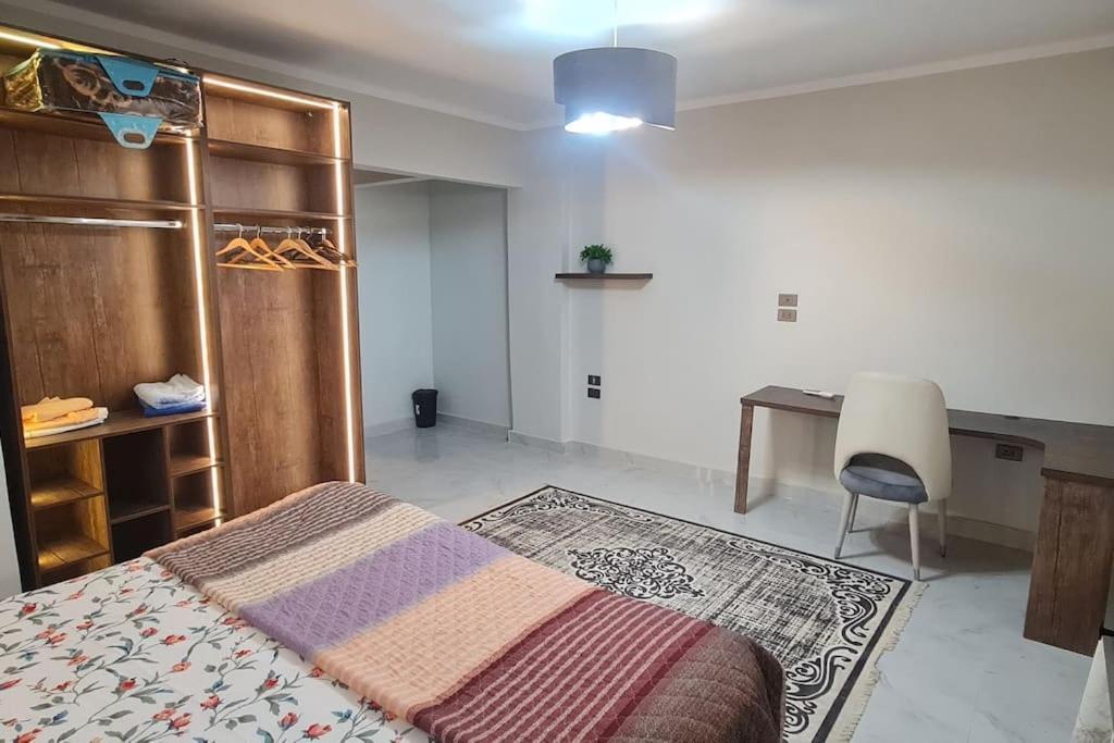 Nasr With Terrace Apartamento